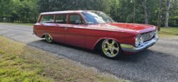 
										1961 Chevrolet Parkwood full									