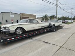 
										1961 Ford Sunliner full									