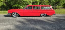 
										1961 Chevrolet Parkwood full									