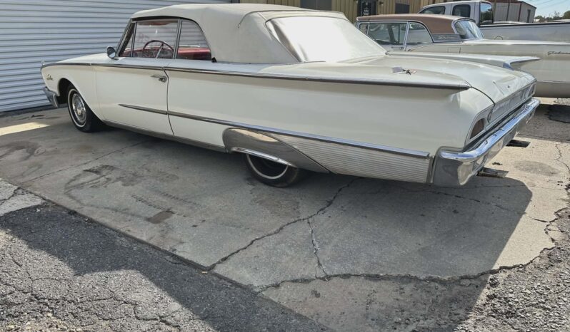 
								1961 Ford Sunliner full									