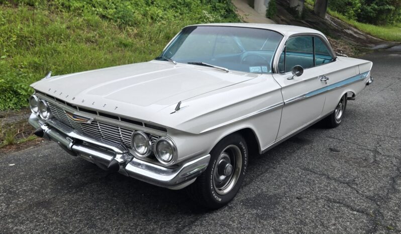
								1961 Chevrolet Impala full									