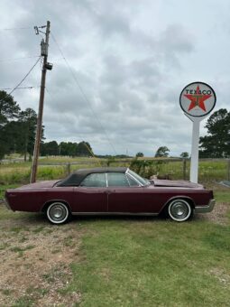 
										1967 Lincoln Continental full									