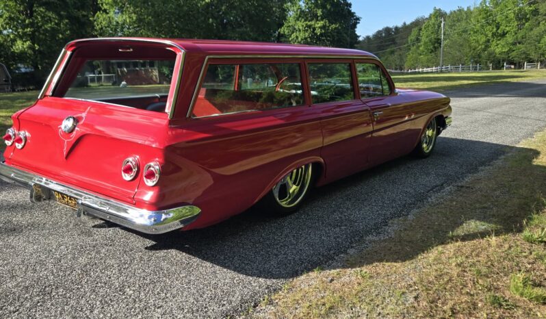 
								1961 Chevrolet Parkwood full									