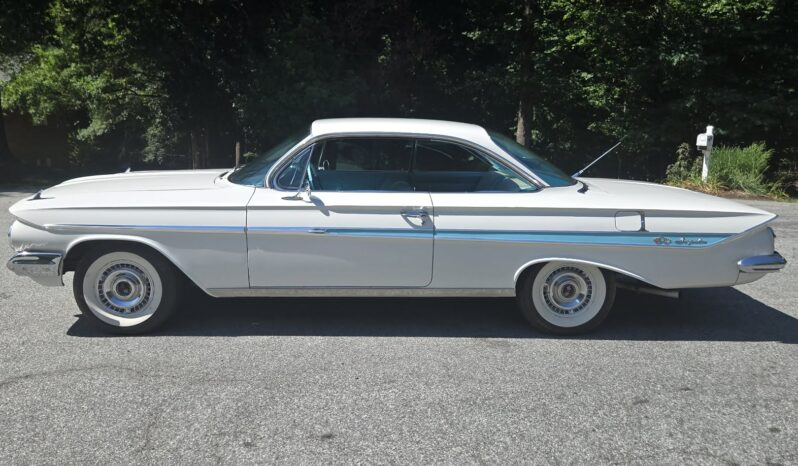 
								1961 Chevrolet Impala full									