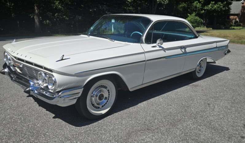 
								1961 Chevrolet Impala full									