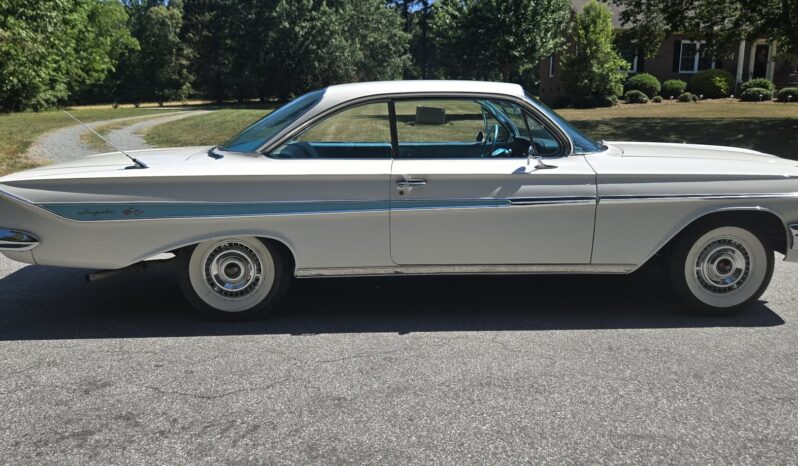 
								1961 Chevrolet Impala full									