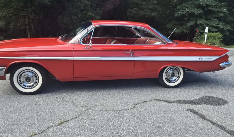 
								1961 Chevrolet Impala full									
