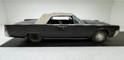 
										1961 Lincoln Continental full									