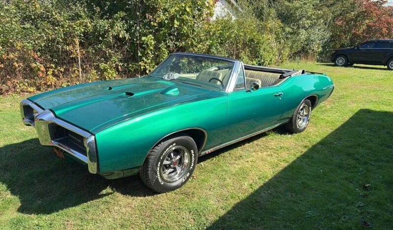 
								1968 Pontiac LeMans full									